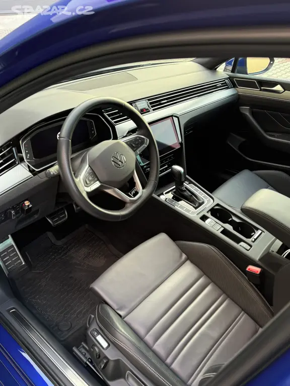 VW Passat R Line 147 KW Digital Cockpit IQ LED - fotka 6