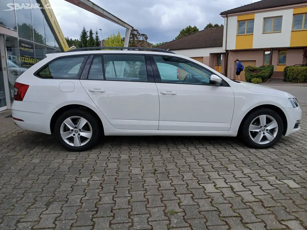 Škoda Octavia, 1.6.TDI 85kW,CZ, manuál. - fotka 6