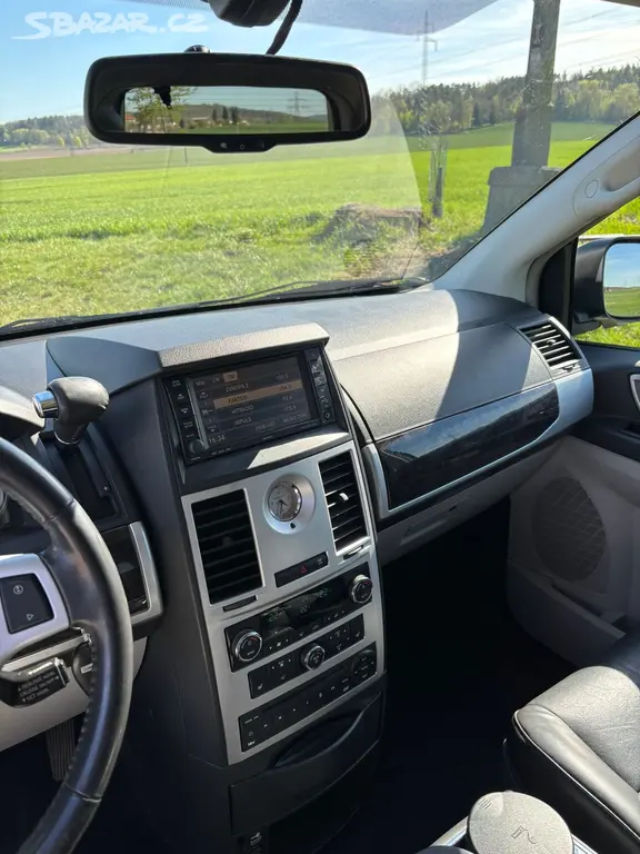 CHRYSLER GRAND VOYAGER 2,8CRDi, VELMI PĚKNÝ!!!! - fotka 6