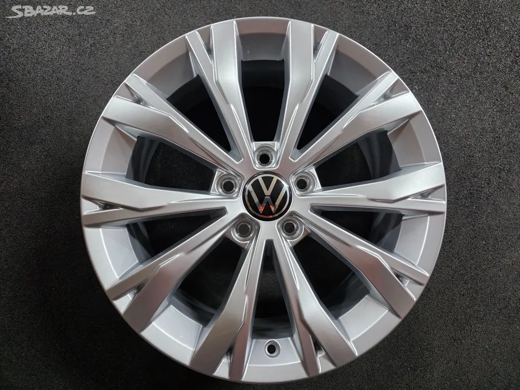 VW Tiguan II Alu kolo 17 Montana 5NA601025