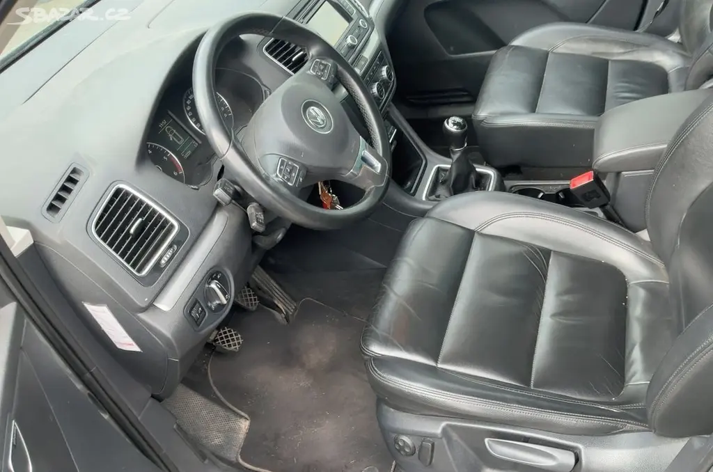 Volkswagen Sharan, 2.0 Tdi 103KW KůŽE 7-MÍST XENO - fotka 6