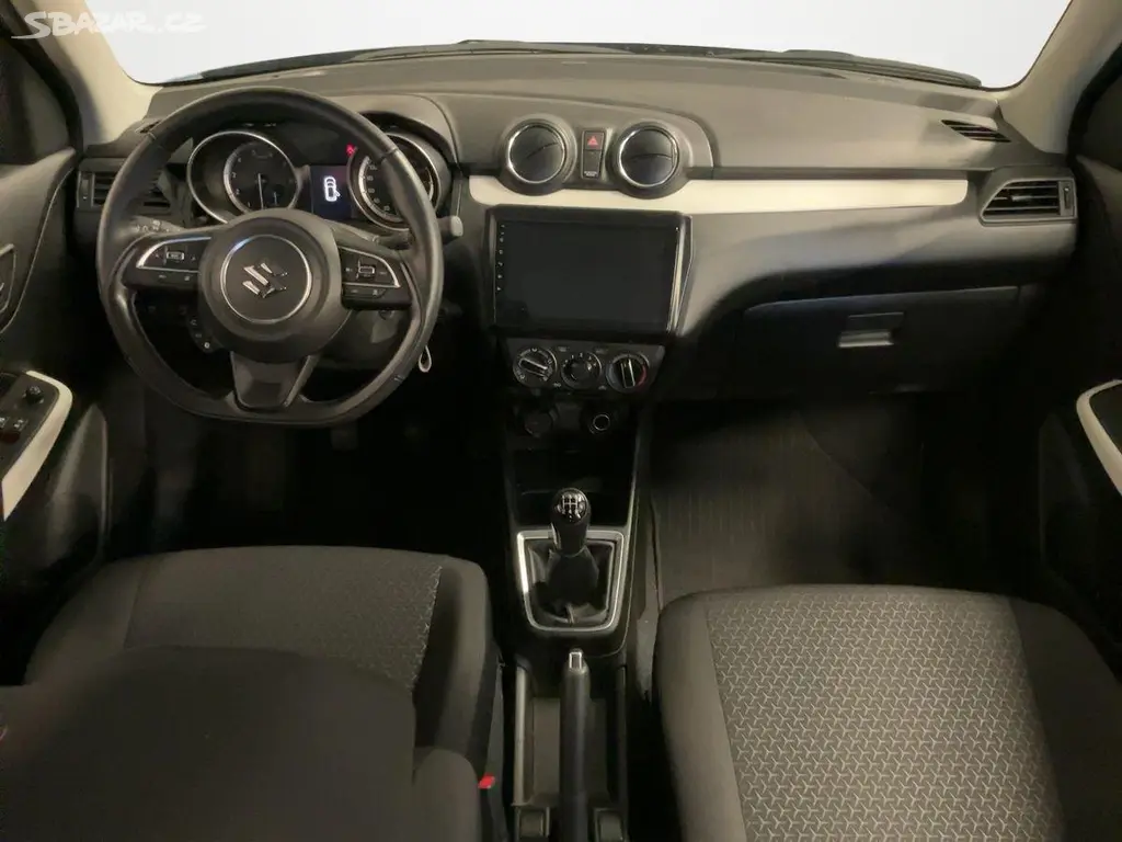 Suzuki Swift, 1,2 DualJet MHEV 61kW COMFORT - fotka 6
