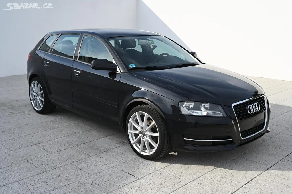 Audi A3, 1.6i 75 KW Sportback 6/2012 - fotka 3