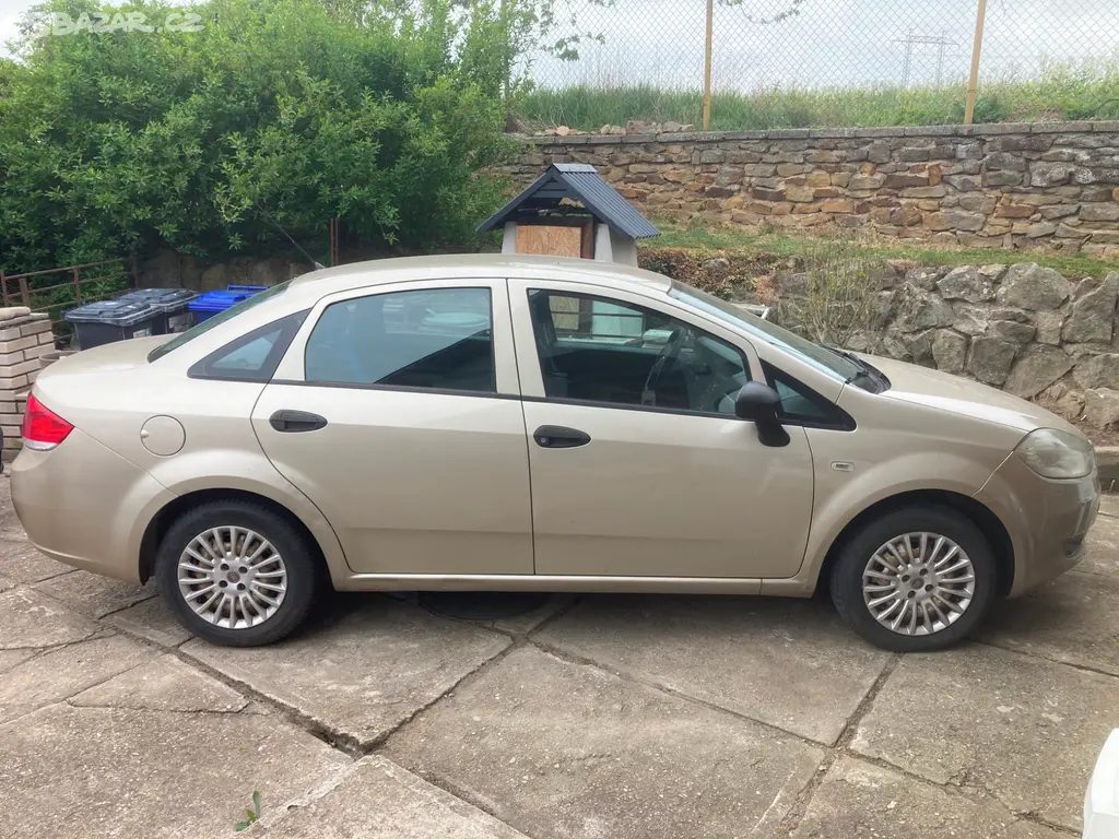 Automobil Fiat linea - fotka 2