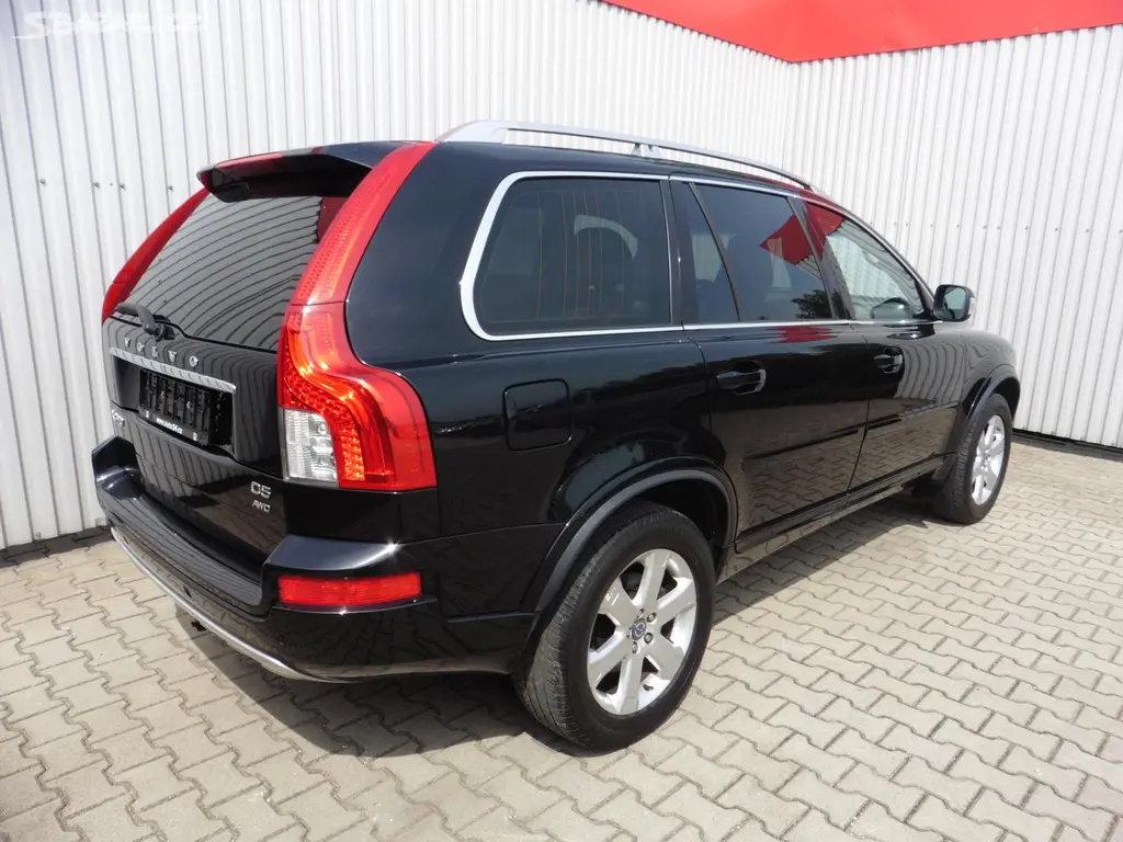 Volvo XC90, 2.4 D5 Summum AWD A/T ... - fotka 4