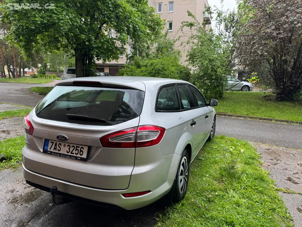 Ford mondeo combi 2.0 TDCi 103KW r.v.2013 - fotka 5