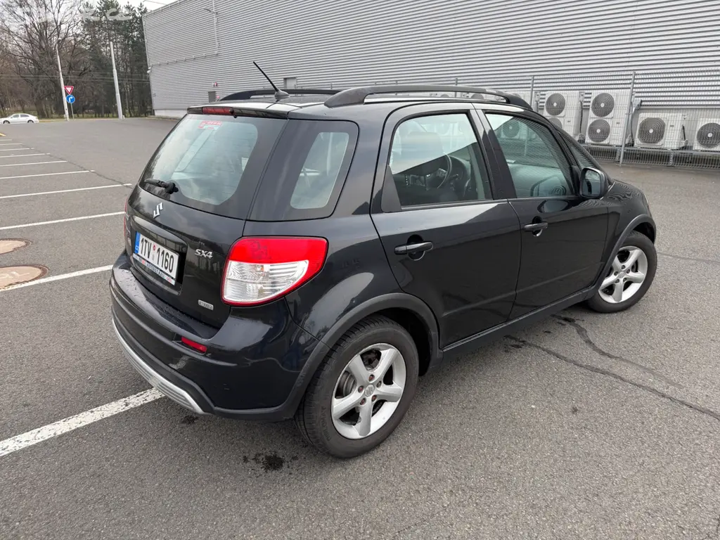 SUZUKI SX4 2,0i 107kW + LPG - Automat - 4x4 - fotka 5