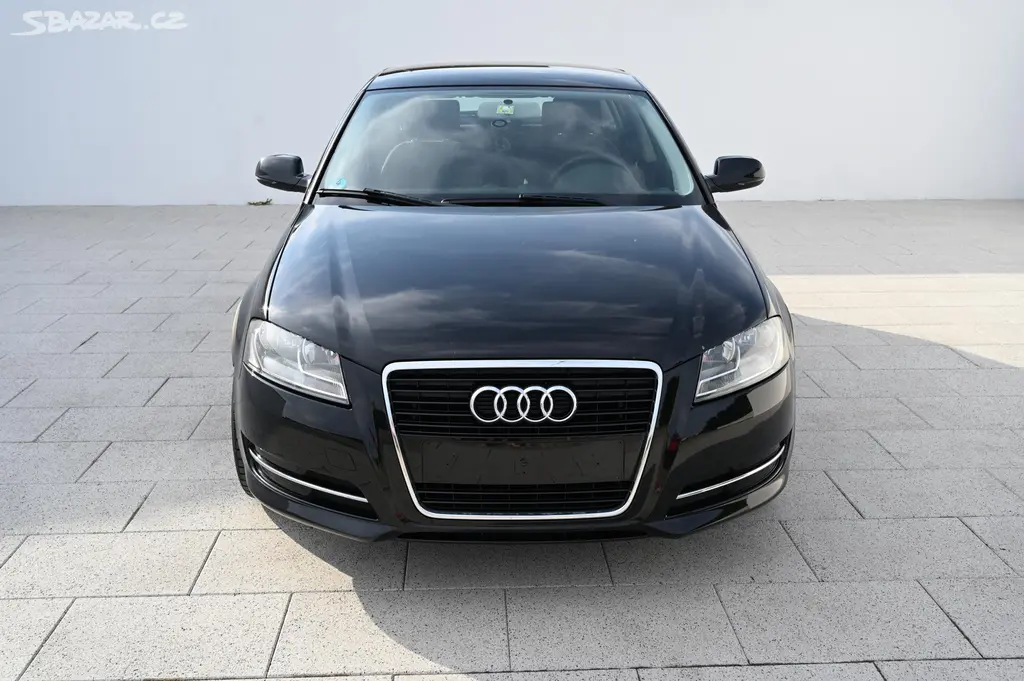 Audi A3, 1.6i 75 KW Sportback 6/2012 - fotka 2