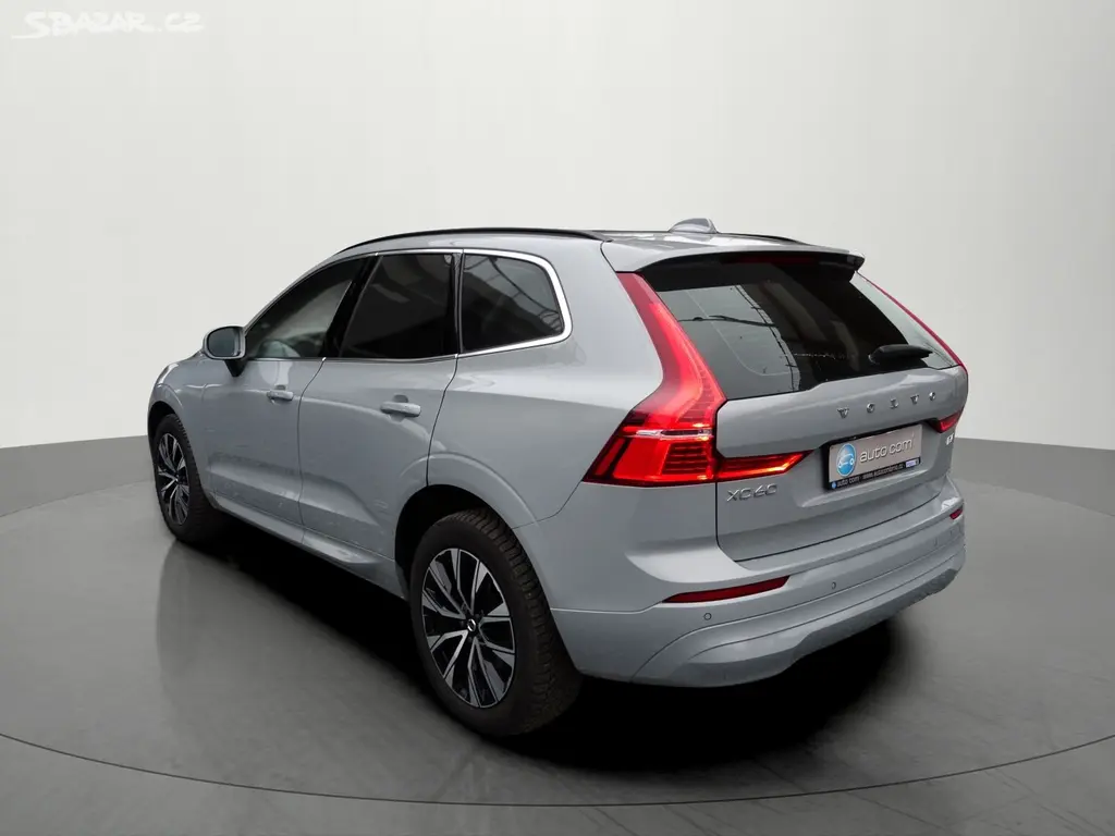 Volvo XC60, B4 145kW AWD LED Kamera DPH - fotka 3