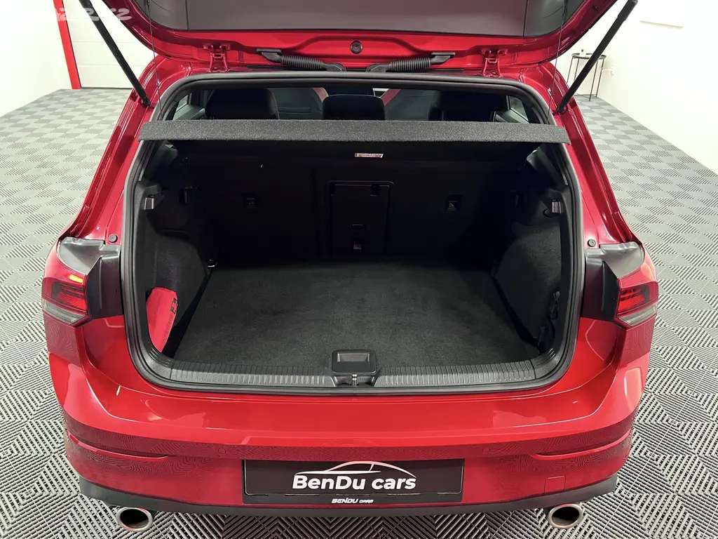 Volkswagen Golf, GTI 180 kW Servis 68tkm - fotka 6
