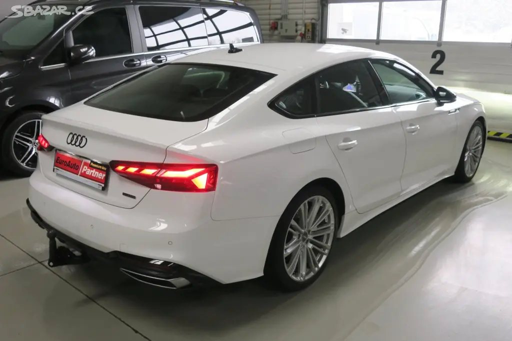 Audi A5, 40 TDI Quatt. S-Line ČR záruka - fotka 4