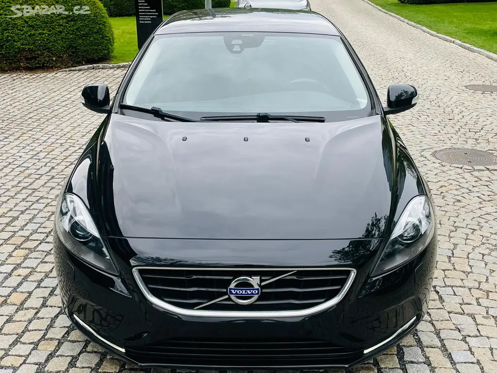 Volvo V40, 2.0D3 5VÁLEC MANUÁL 1MAJITEL - fotka 5