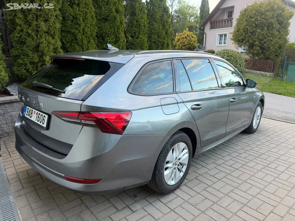 Škoda Octavia, 2,0TDi,ambient+,CZ,M6,1maj,DPH - fotka 6