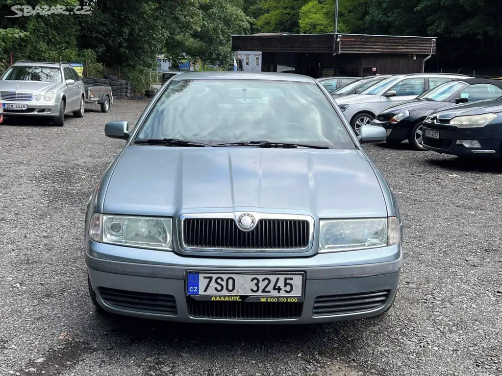Škoda Octavia AMBIENTE 1.6i 75kW tažné 2003 ČR - fotka 5