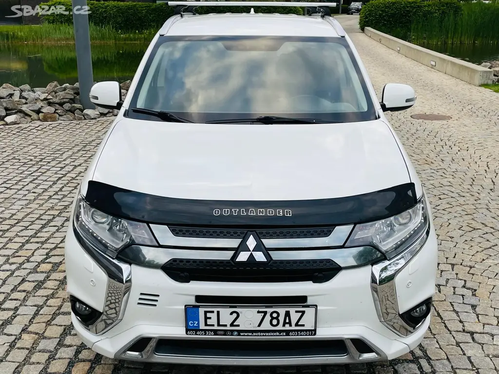 Mitsubishi Outlander, 2.4i+HYBRID 4x4 SERVISKA TAŽNÉ - fotka 5