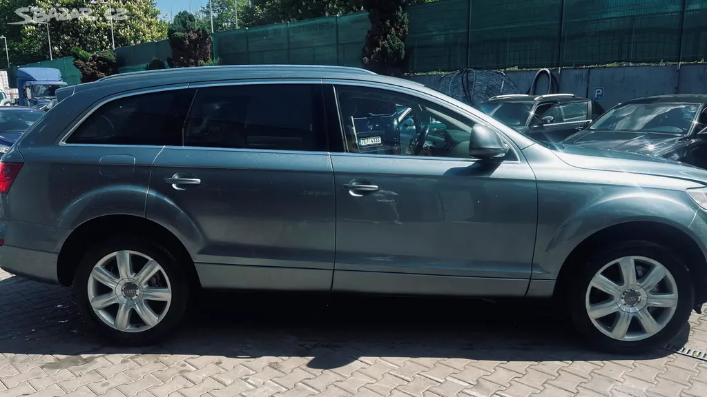 Audi Q7 3,0TDi S-line Quattro 2009 CZ - fotka 3