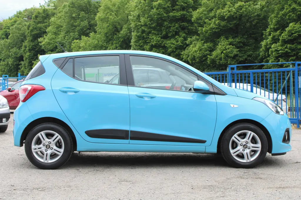 Hyundai i10 1,0 i NOVÉ V ČR,1.MAJITEL,2014 - fotka 4