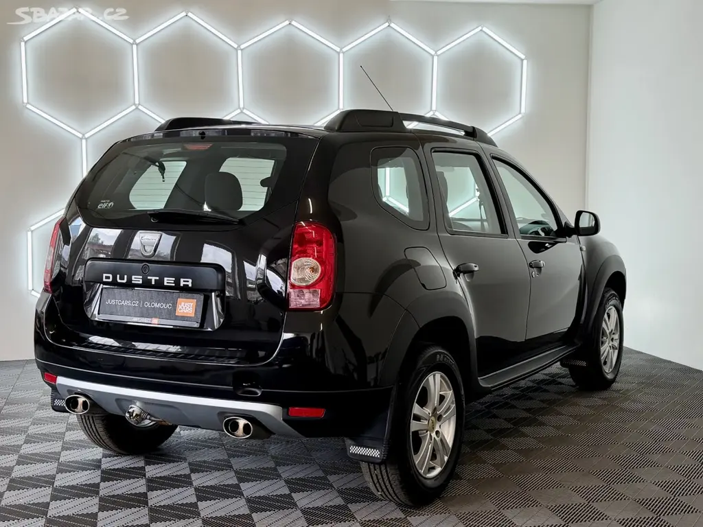 Dacia Duster, 1.6 16V Laureate/SERV.KN./TZ - fotka 5