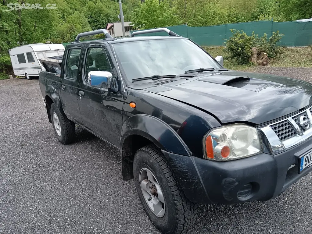 Nissan NAVARA 2,5 DOUBLECAB 4X4 - fotka 4
