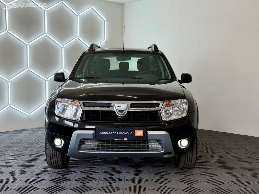 Dacia Duster, 1.6 16V Laureate/SERV.KN./TZ - fotka 3