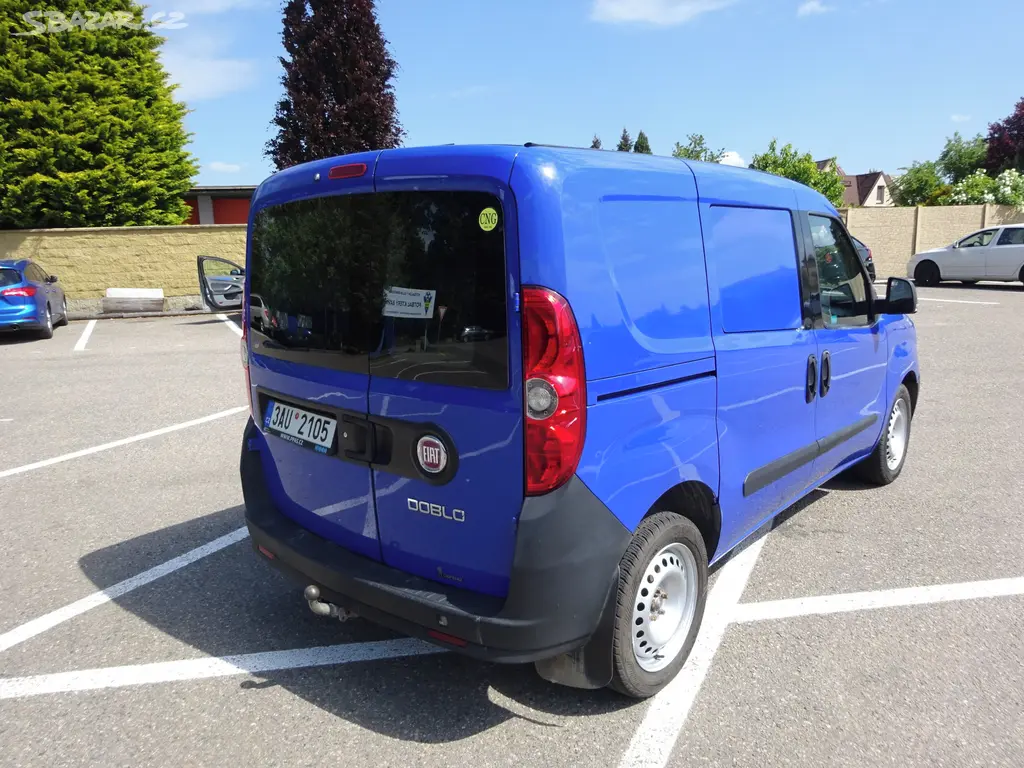 Fiat Doblo Cargo 1.4 TJet CNG r.v.2013 88 kw 1.Maj - fotka 4