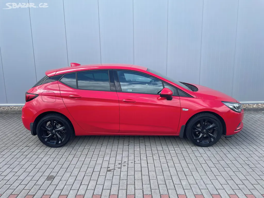 Opel Astra, 1,6 CDTi 81kW DYNAMIC 1.Maj-CZ - fotka 5