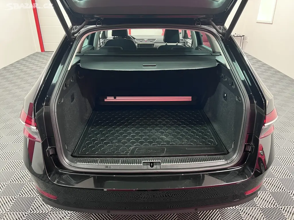 Škoda Superb, 2.0 TSI 140 kW Style Servis - fotka 6