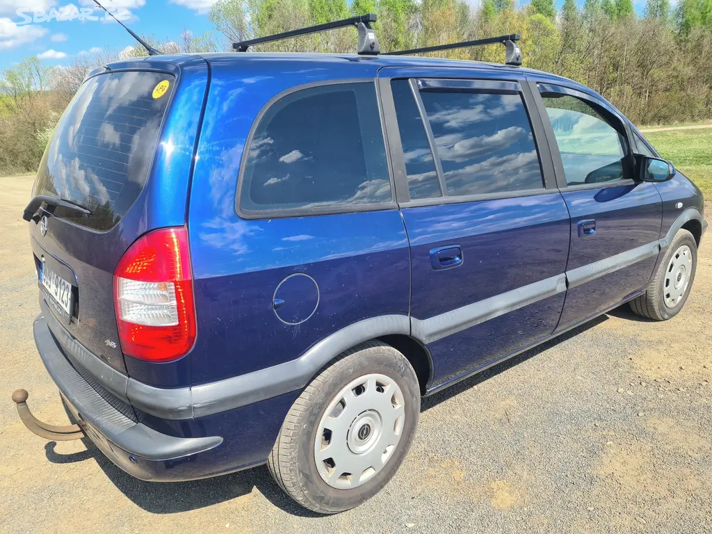 Zafira 1.8 Elegance LPG,7 místné,najeto 229tis km