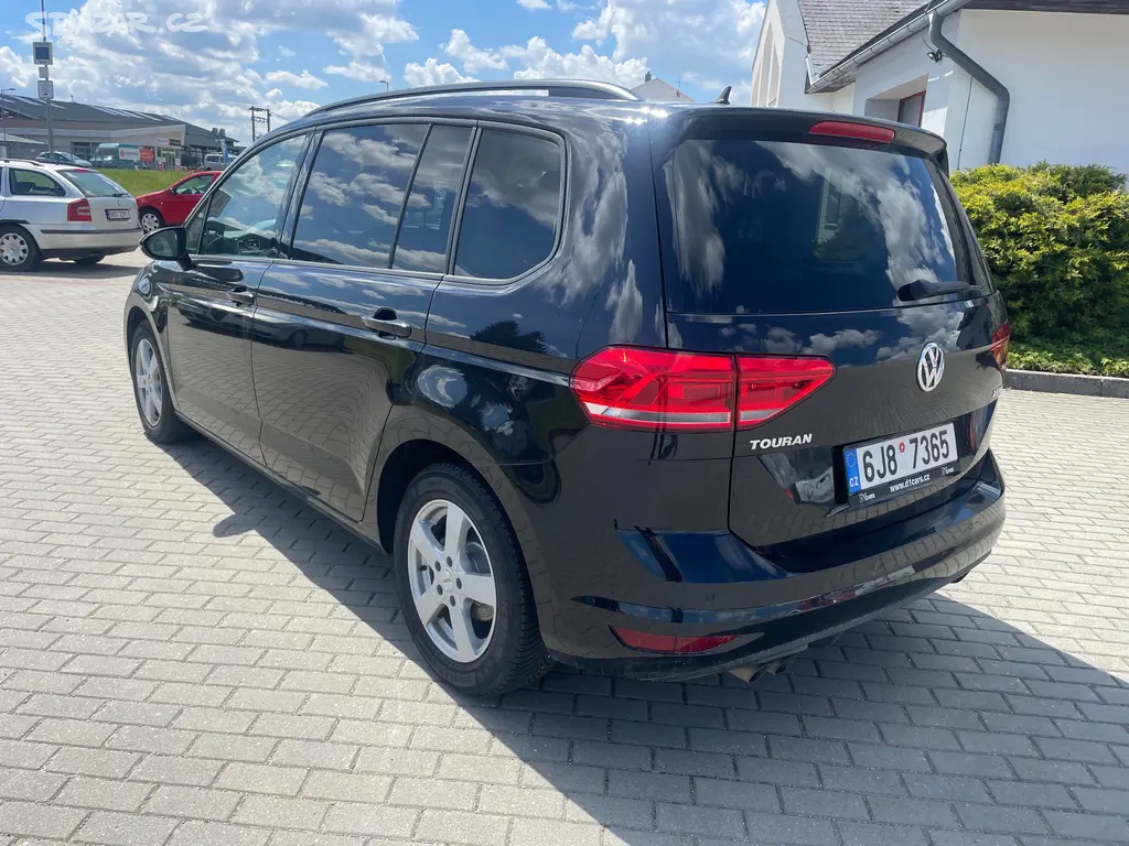 VW TOURAN 2,0TDi 110kw Highline Panorama GPS 2017 - fotka 3