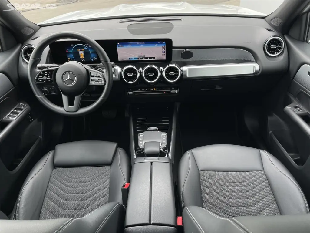 Mercedes-Benz GLB, 2,0 200d AT8 7Míst - fotka 6