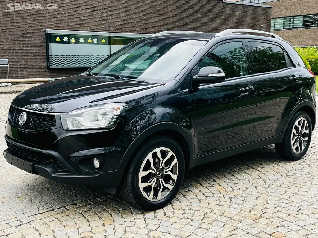 SsangYong Korando, 2.2TD 4x4 MANUÁL 1.MAJ TAŽNÉ - fotka 4