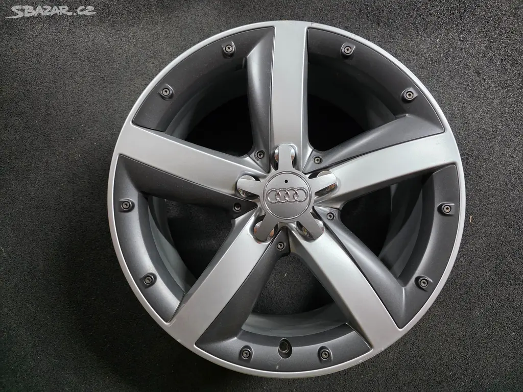 Audi A1 Alu kolo 17 8X0601025E 1 Ks