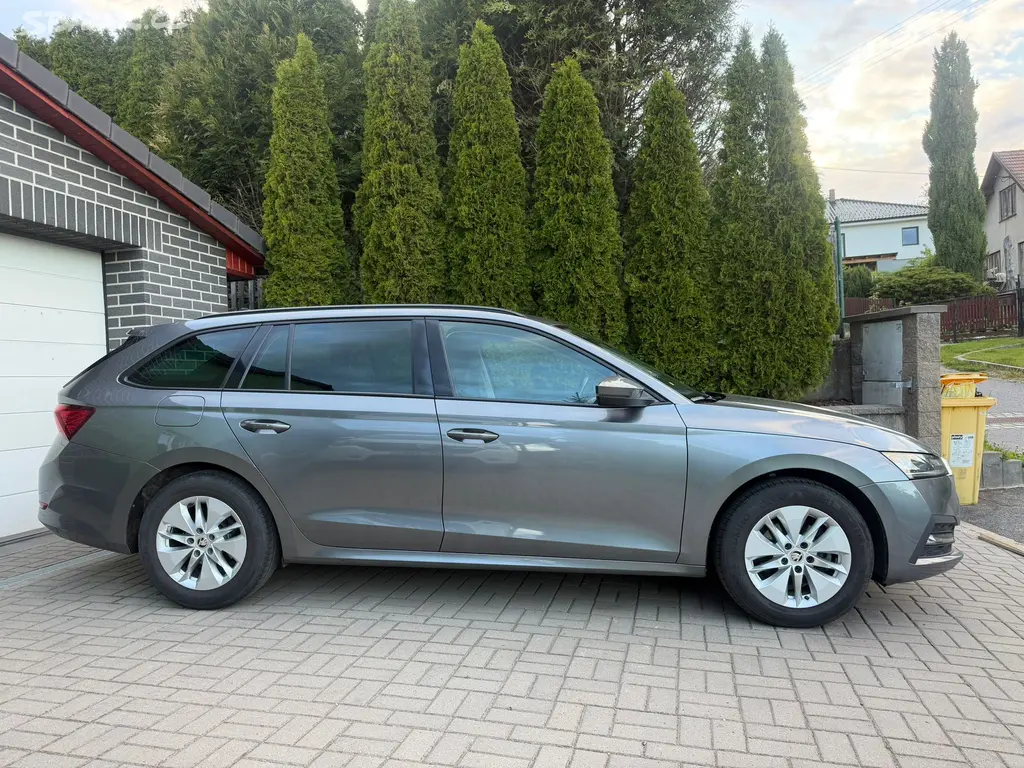 Škoda Octavia, 2,0TDi,ambient+,CZ,M6,1maj,DPH - fotka 4