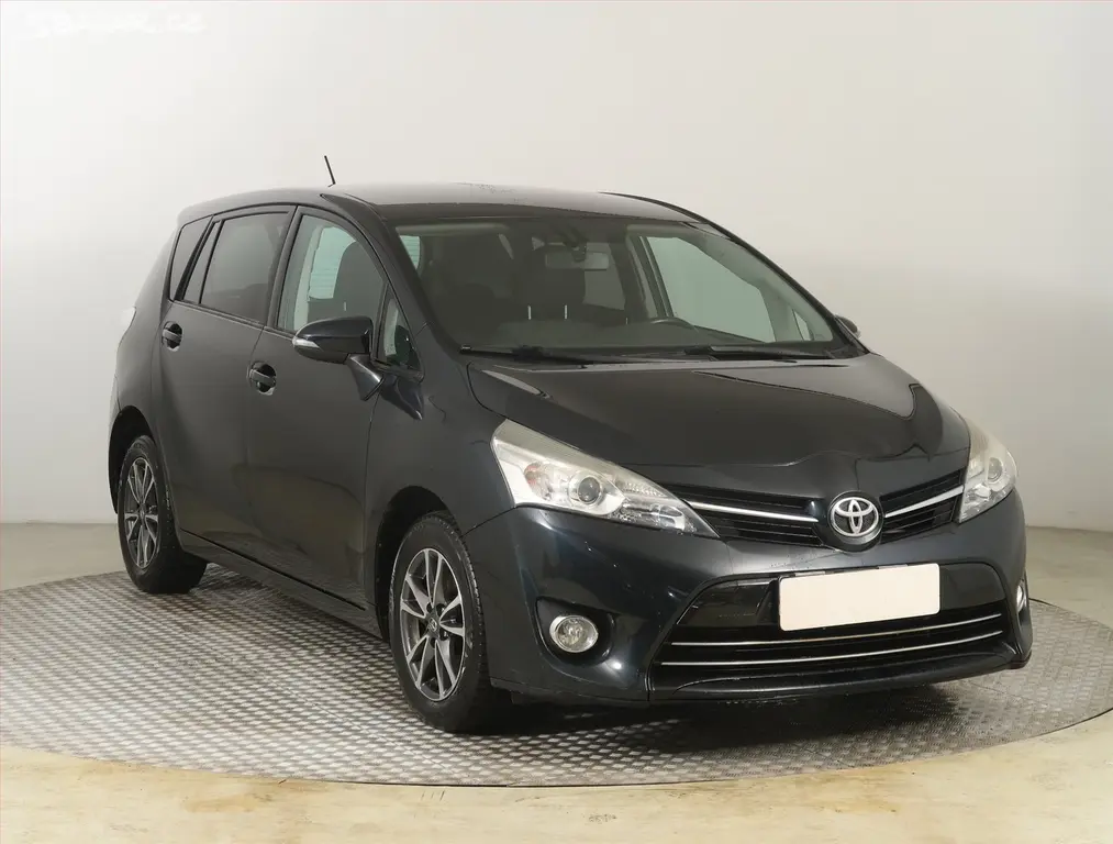 Toyota Verso, 2.0 D-4D, 7&nbsp;míst