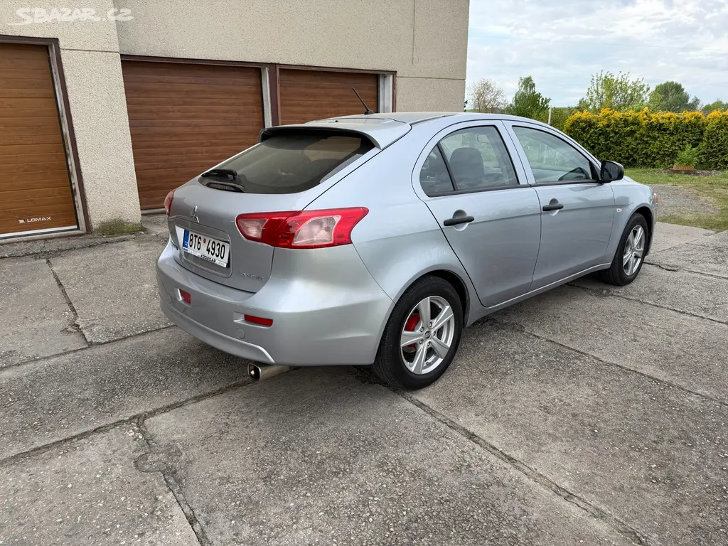 Mitsubishi Lancer 1.6i,naj. 39 000 km, ČR, 1. MAJ. - fotka 2
