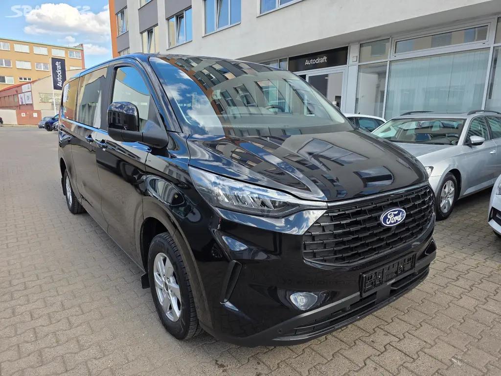 Ford Tourneo Custom 2.0 100kW 9-míst Tažné