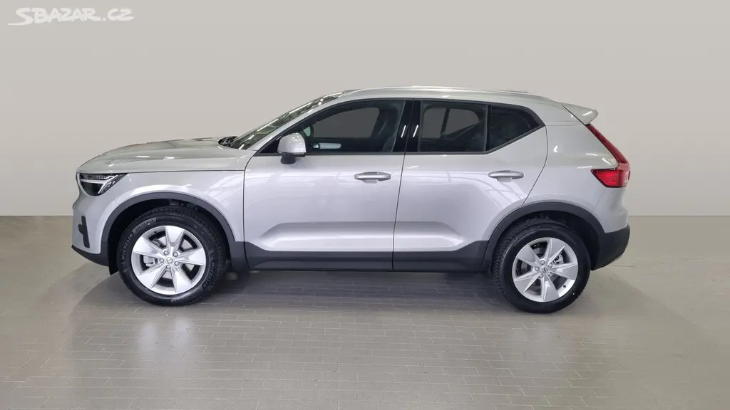 Volvo XC40, B3 2.0L 163 HP AT7 FWD CORE - fotka 5