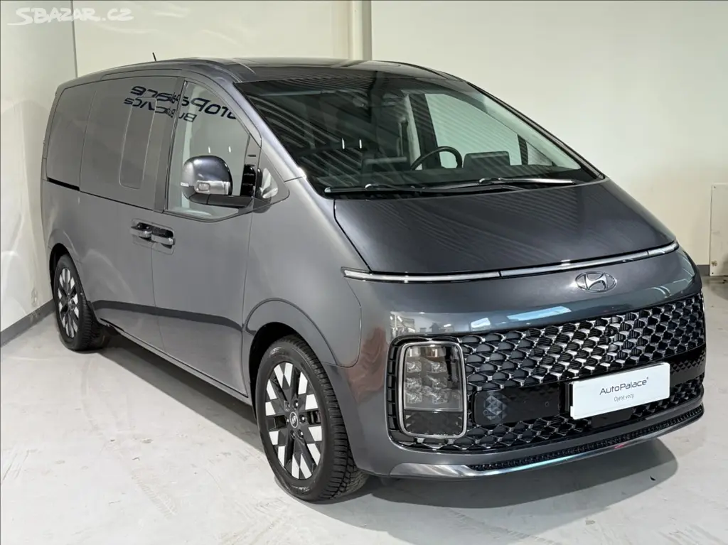 Hyundai Staria, 2,2 CRDI PREMIUM LUXURY PANO - fotka 3