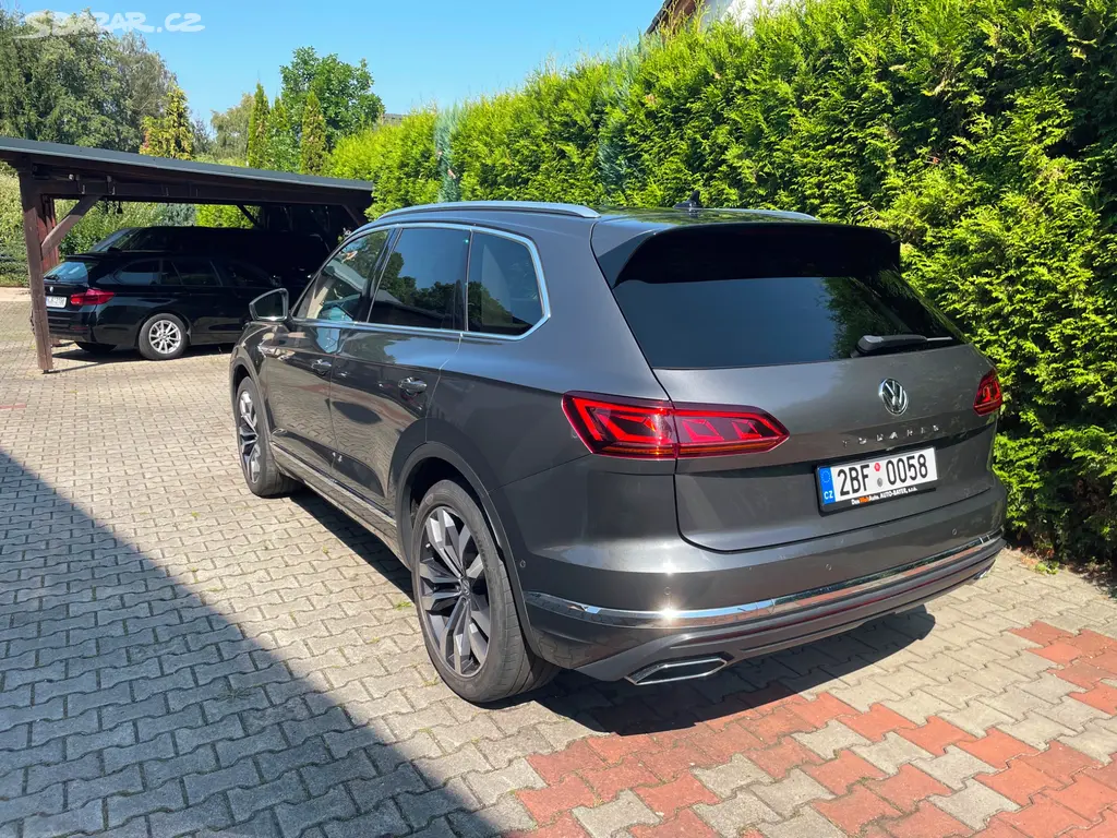 VW TOUAREG III - edice ATMOSPHERE - 114tkm - 210kw - fotka 4