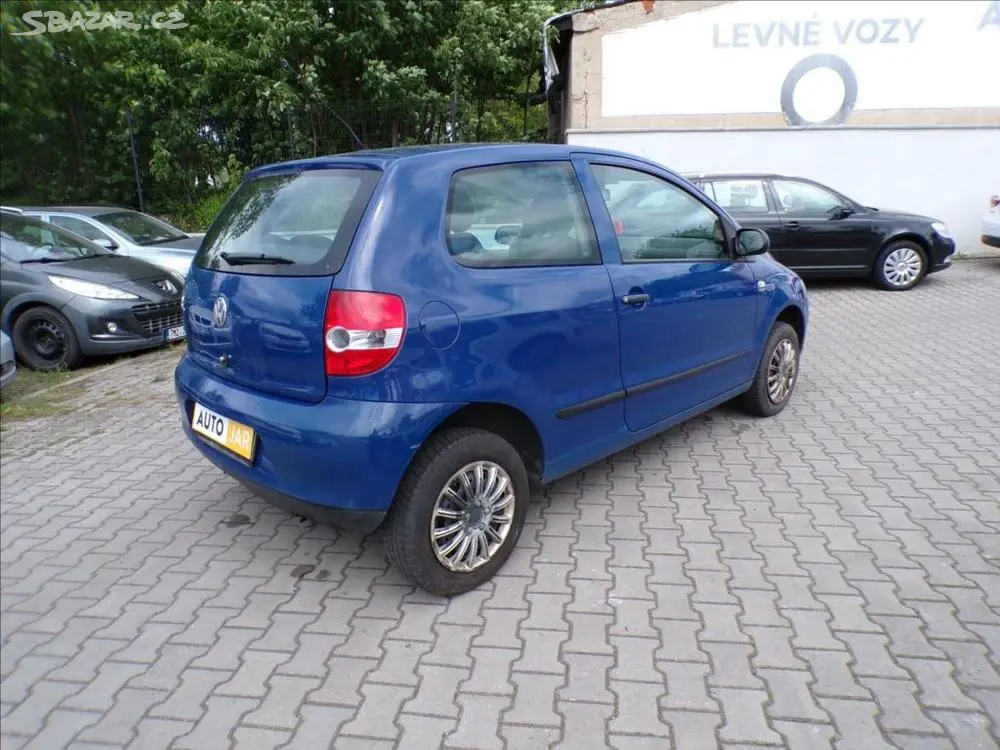 Volkswagen Fox 1,2 i KLIMA - fotka 4