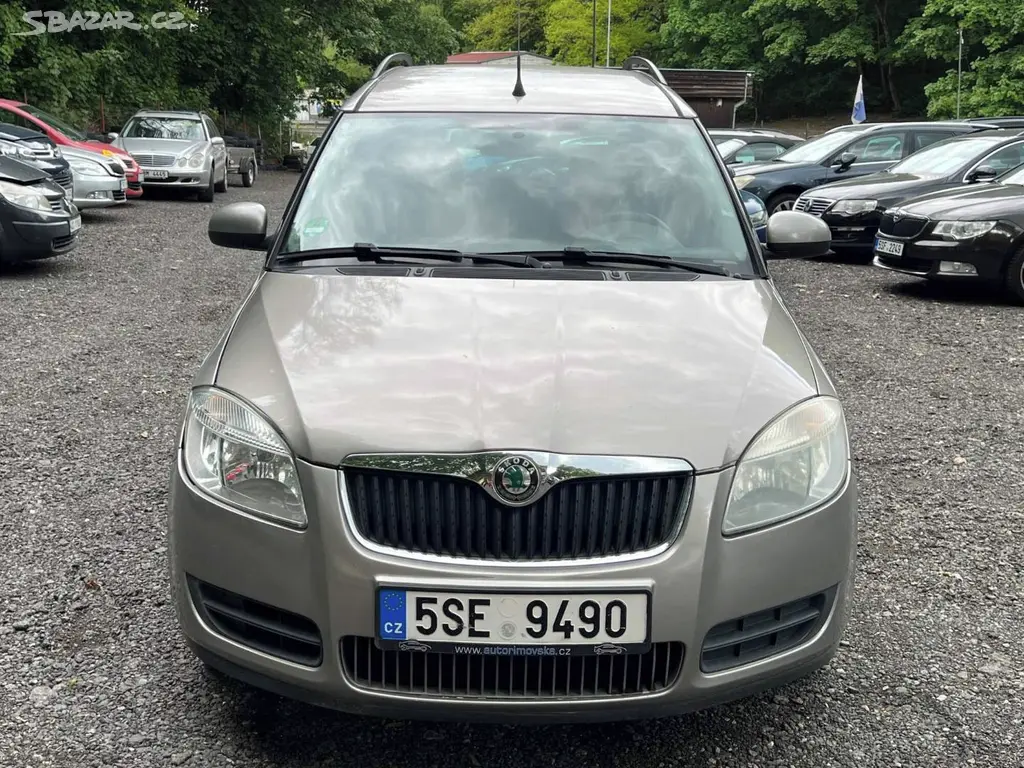 Škoda Roomster 1.4i 16V 63kW 115tkm klima 2009 - fotka 2