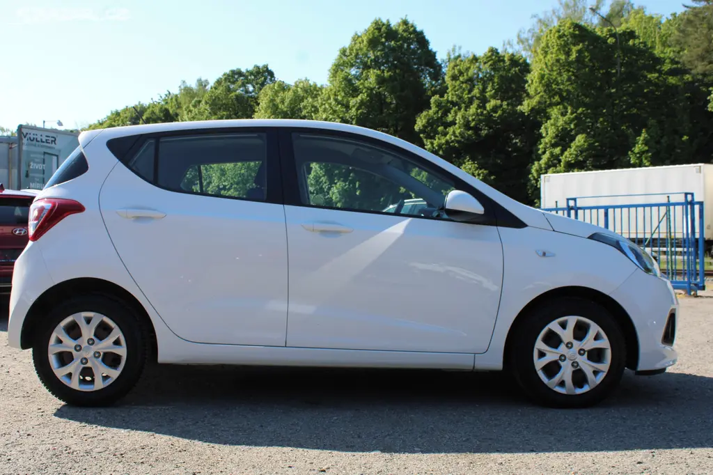 Hyundai i10 1,0 i NOVÉ V ČR,1.MAJITEL,2014 - fotka 4