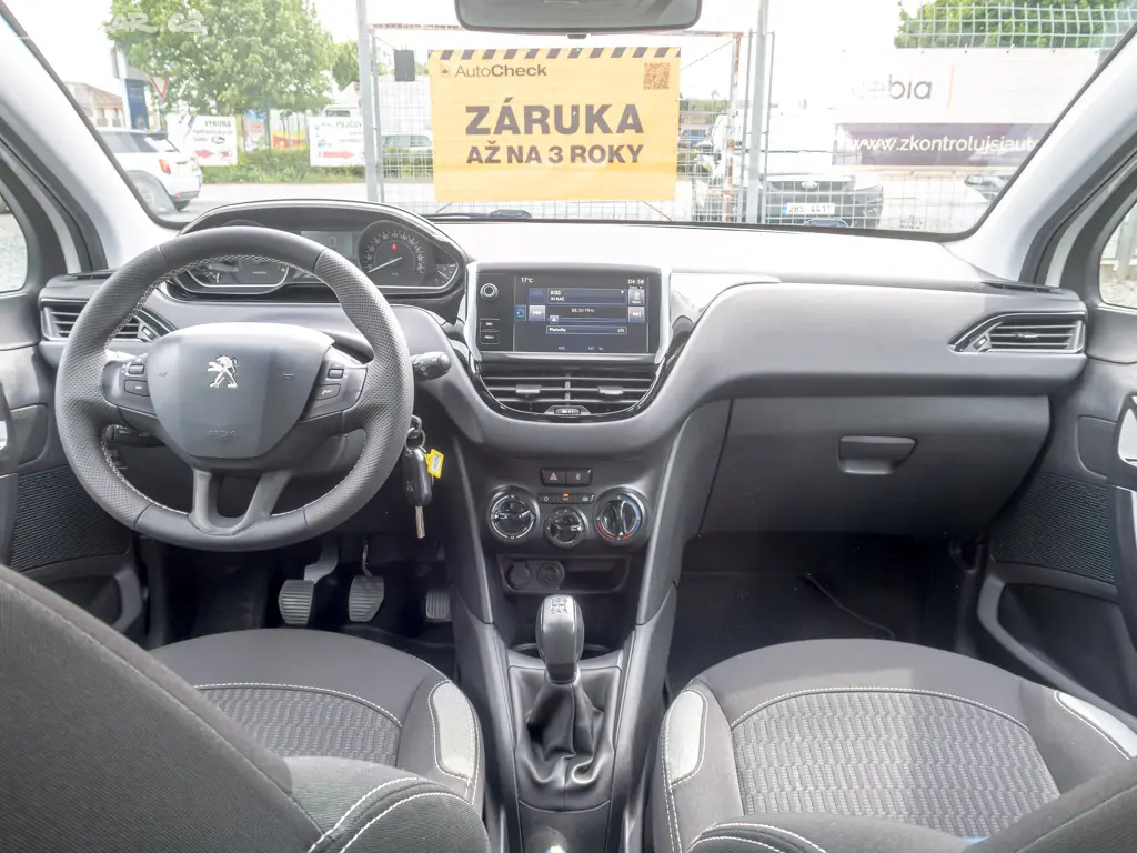 Peugeot 208 ČR 1.6HDI PO SERVISU - fotka 5