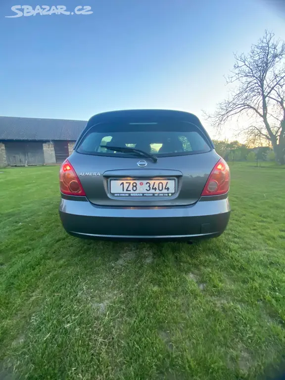 Nissan almera n16 po faceliftu - fotka 2