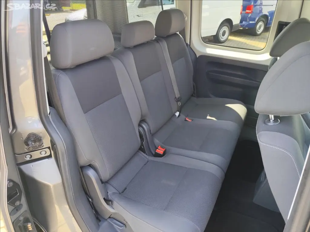 Volkswagen Caddy, 1,2TSi 77KW LIFE AC ROZVODY TZ - fotka 5