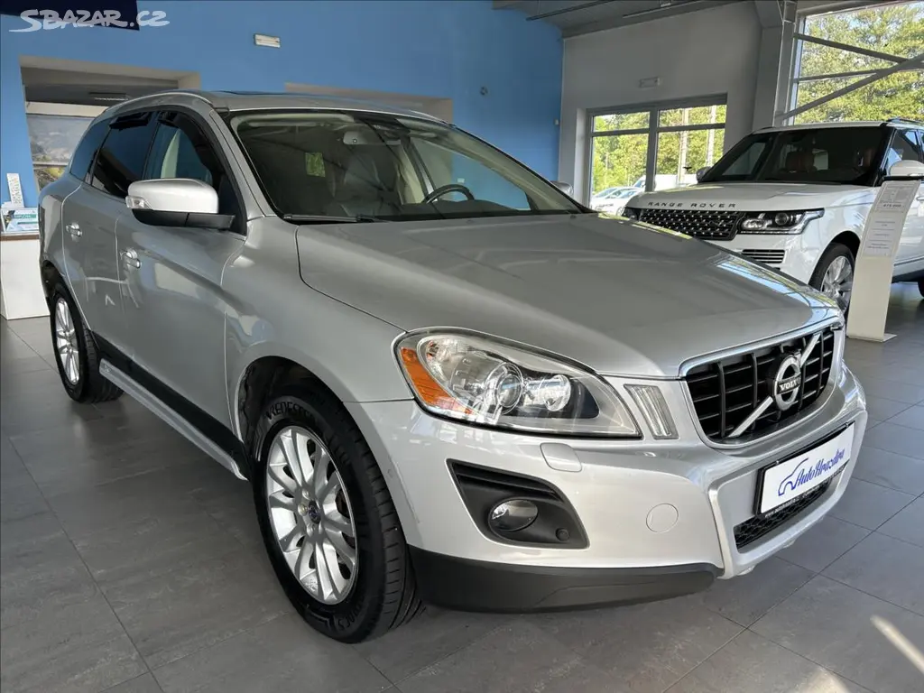 Volvo XC60, 2,4 D5,4x4,TAŽNÉ,SERVISKA
