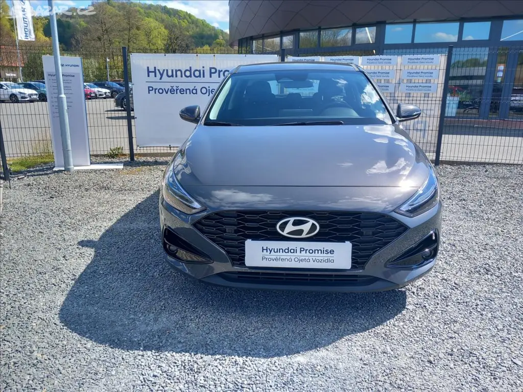 Hyundai i30, 1,5 l COMFORT 16" - fotka 2