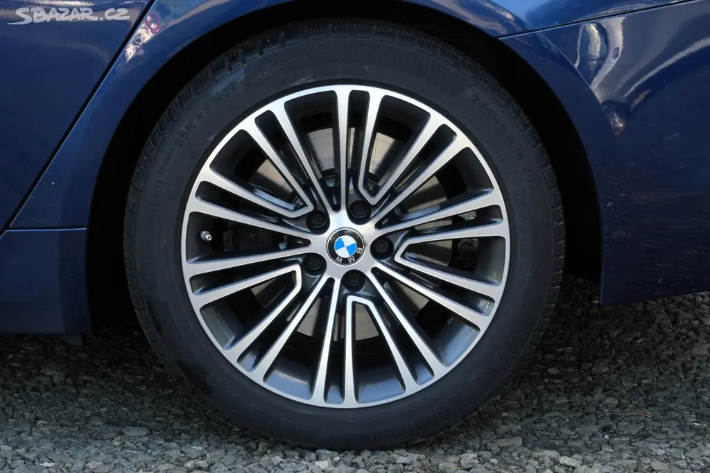 BMW Řada 5, 530d xDrive, Kamera, ČR, Hi-Fi - fotka 5