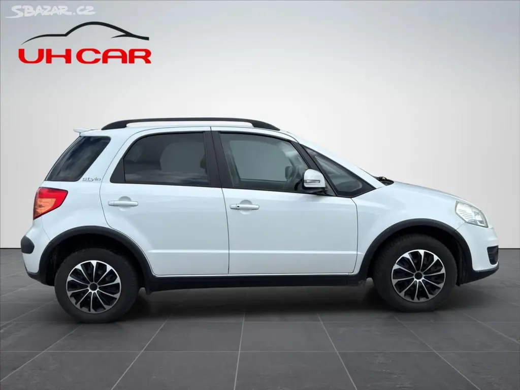 Suzuki SX4, 1,6 VVTi Style 4x4 - fotka 4