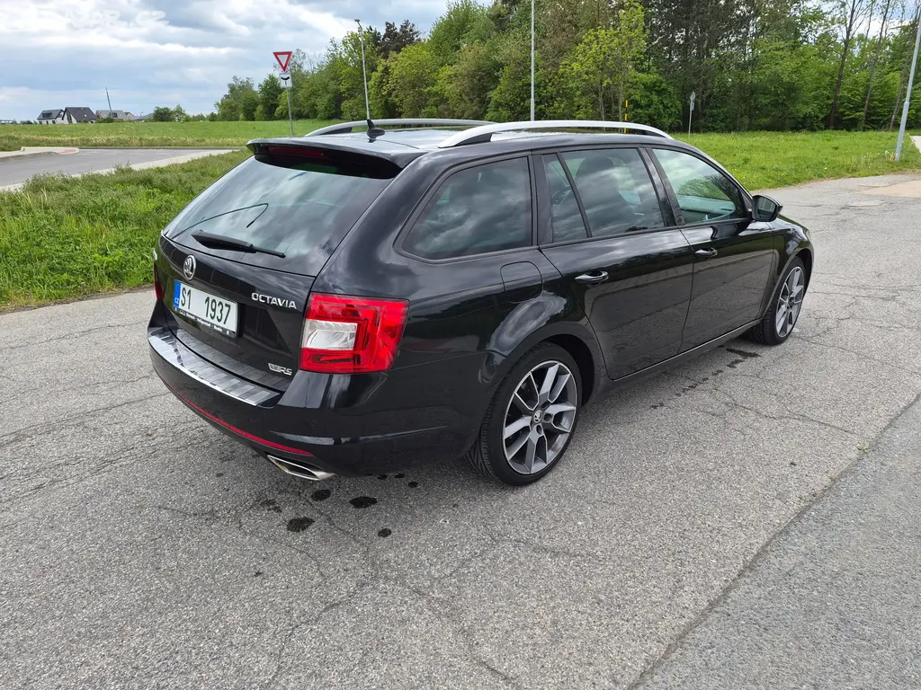 Škoda Octavia 3 2.0 TDI 135kW RS kombi,model 2015 - fotka 4